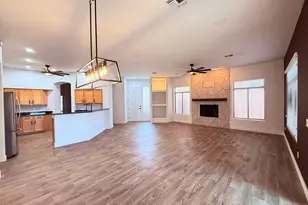 6827 S 39th Pl, Phoenix, AZ 85042 - Photo 3