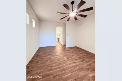 6827 S 39th Place, Phoenix, AZ 85042 - Photo 9