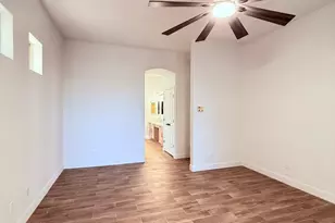 6827 S 39th Pl, Phoenix, AZ 85042 - Photo 9