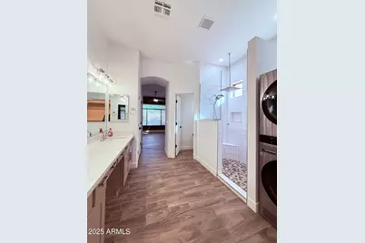 6827 S 39th Place, Phoenix, AZ 85042 - Photo 13