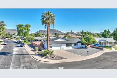 8829 N 17th Avenue, Phoenix, AZ 85021 - Photo 3