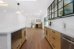 8829 N 17th Ave, Phoenix, AZ 85021 - Photo 9