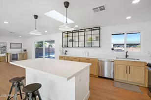 8829 N 17th Ave, Phoenix, AZ 85021 - Photo 13