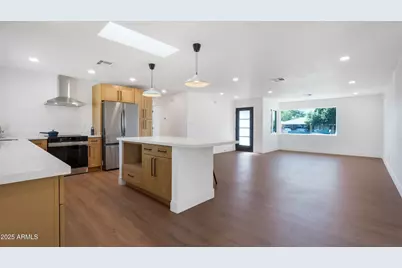 8829 N 17th Avenue, Phoenix, AZ 85021 - Photo 7