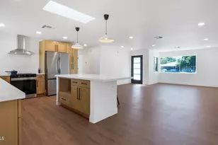 8829 N 17th Ave, Phoenix, AZ 85021 - Photo 7