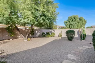 10322 W Roanoke Ave, Avondale, AZ 85392 - Photo 13