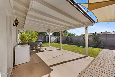 8655 E Palo Verde Drive, Scottsdale, AZ 85250 - Photo 21