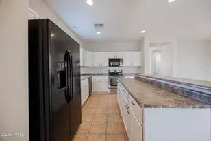 18096 N Arbor Dr, Maricopa, AZ 85138 - Photo 9