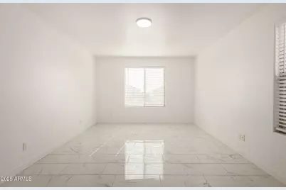 24409 W Sheraton Lane, Buckeye, AZ 85326 - Photo 17