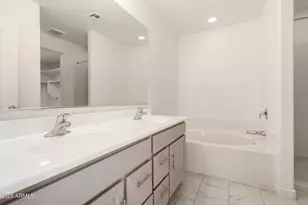 24409 W Sheraton Ln, Buckeye, AZ 85326 - Photo 19