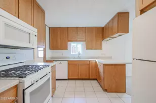 10951 N 91st Ave, Peoria, AZ 85345 - Photo 5