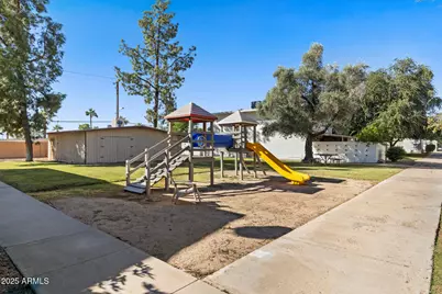 808 N 82nd Street #F6, Scottsdale, AZ 85257 - Photo 17