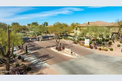 21320 N 56th Street #2001, Phoenix, AZ 85054 - Photo 23