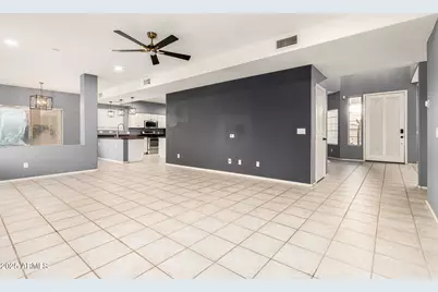 4331 E Prickly Pear Trail, Phoenix, AZ 85050 - Photo 11