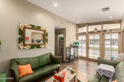 207 E Monterey Way, Phoenix, AZ 85012 - Photo 7