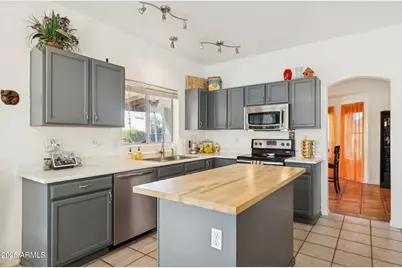 83 N Amber Court, Chandler, AZ 85225 - Photo 5