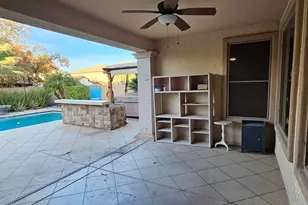 2218 W Magdalena Ln, Phoenix, AZ 85041 - Photo 31