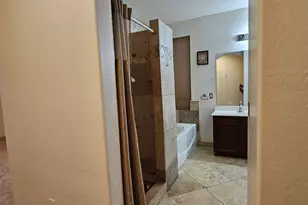 2218 W Magdalena Ln, Phoenix, AZ 85041 - Photo 19