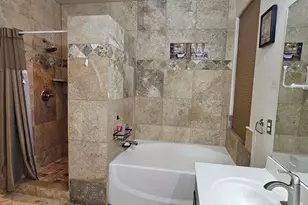 2218 W Magdalena Ln, Phoenix, AZ 85041 - Photo 21