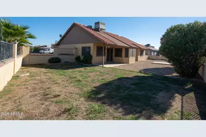 8158 N 104th Avenue, Peoria, AZ 85345 - Photo 15