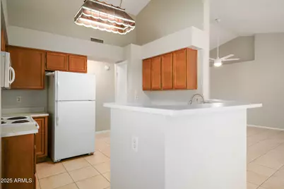 8158 N 104th Avenue, Peoria, AZ 85345 - Photo 5