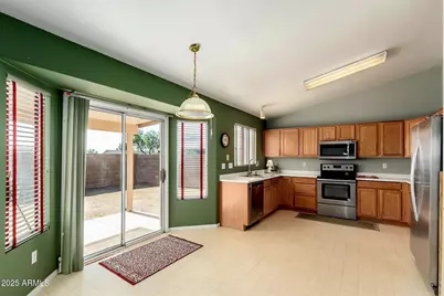 825 W 15th Lane, Apache Junction, AZ 85120 - Photo 11