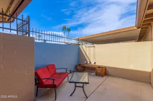 10893 W Santa Fe Dr, Sun City, AZ 85351 - Photo 21