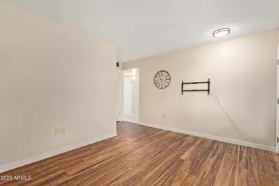 10893 W Santa Fe Drive, Sun City, AZ 85351 - Photo 5