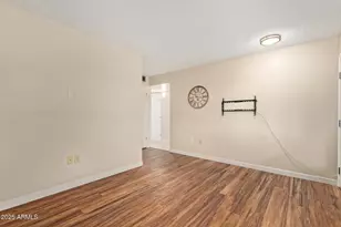 10893 W Santa Fe Dr, Sun City, AZ 85351 - Photo 5