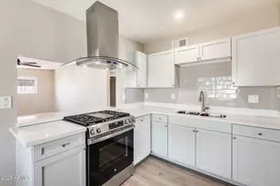 2739 W Hazelwood St, Phoenix, AZ 85017 - Photo 1