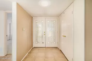 11821 S Tonopah Dr, Phoenix, AZ 85044 - Photo 3