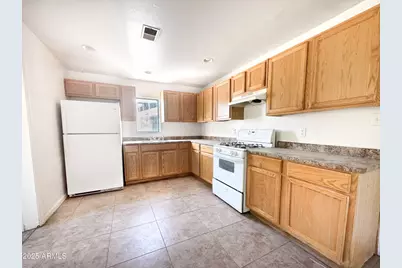 2134 E Oak Street, Phoenix, AZ 85006 - Photo 1