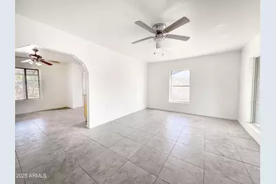 2134 E Oak Street, Phoenix, AZ 85006 - Photo 5