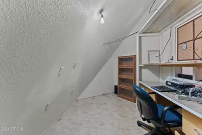 30857 S Wandering Way, Congress, AZ 85332 - Photo 15