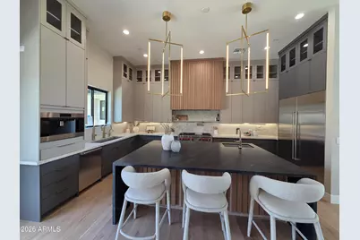 4332 E Vermont Avenue, Phoenix, AZ 85018 - Photo 1