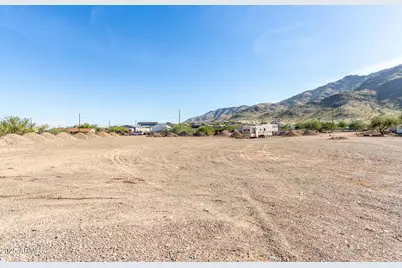 11620 S 37th Avenue #15, Laveen, AZ 85339 - Photo 7