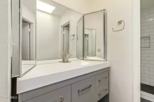 1274 E Avenida Hermosa, Phoenix, AZ 85014 - Photo 21