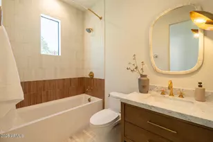 4729 E Arcadia Ln, Phoenix, AZ 85018 - Photo 33