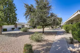 10454 W Palmeras Dr, Sun City, AZ 85373 - Photo 25