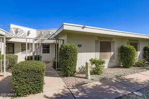 10454 W Palmeras Dr, Sun City, AZ 85373 - Photo 5