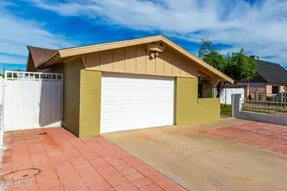 4310 W Rose Lane, Glendale, AZ 85301 - Photo 9