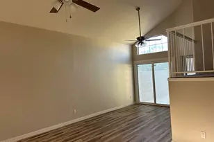 966 E Rockwell Dr, Chandler, AZ 85225 - Photo 5