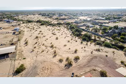 18044 W Peak View Road #metes & bounds, Surprise, AZ 85387 - Photo 19