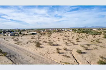 18044 W Peak View Road #metes & bounds, Surprise, AZ 85387 - Photo 15