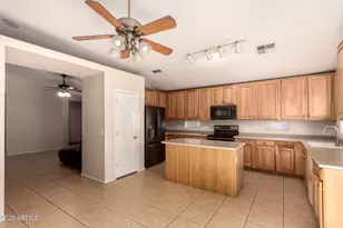 2513 W Carter Rd, Phoenix, AZ 85041 - Photo 11
