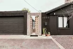 1055 E Whitton Ave, Phoenix, AZ 85014 - Photo 1