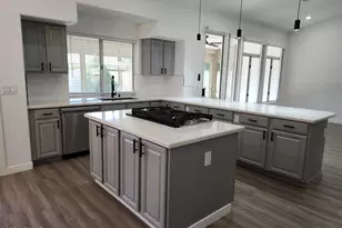 8449 W Rockwood Dr, Peoria, AZ 85382 - Photo 7