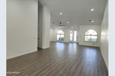 8449 W Rockwood Drive, Peoria, AZ 85382 - Photo 3