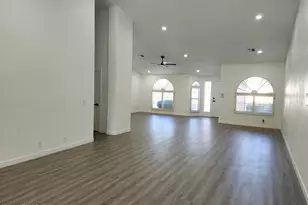 8449 W Rockwood Dr, Peoria, AZ 85382 - Photo 3