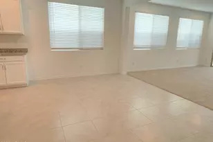 13310 W Dale Ln, Peoria, AZ 85383 - Photo 7